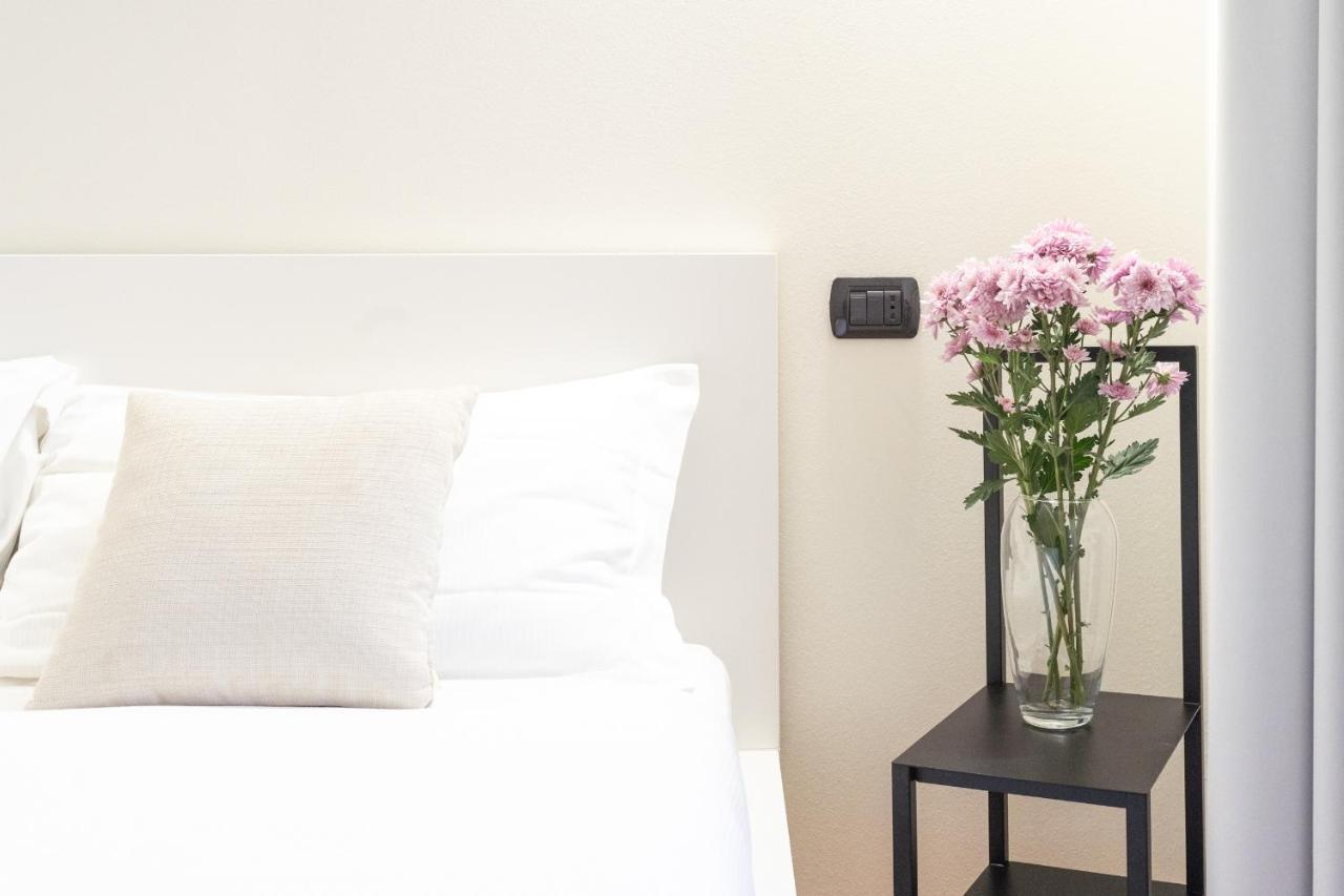 White Flat In Como City Center By Rent All Комо Екстер'єр фото