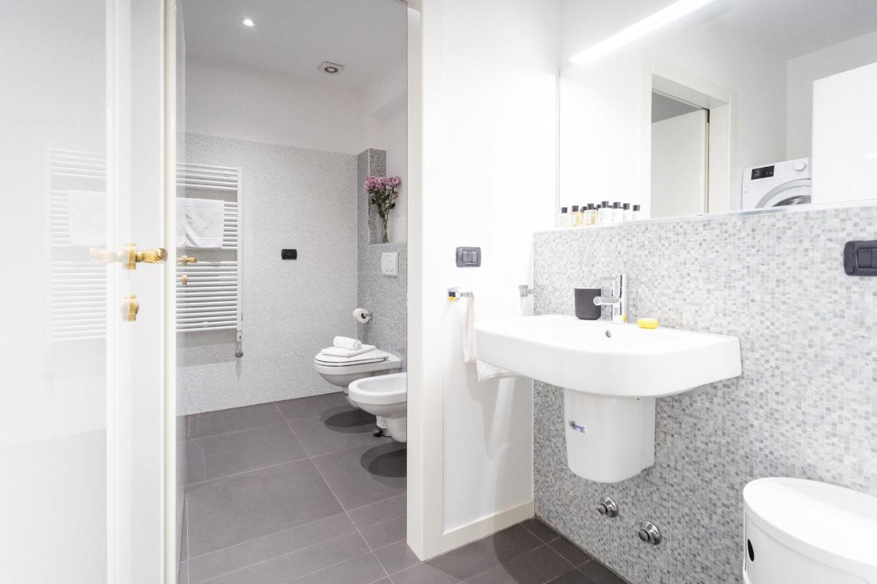 White Flat In Como City Center By Rent All Комо Екстер'єр фото