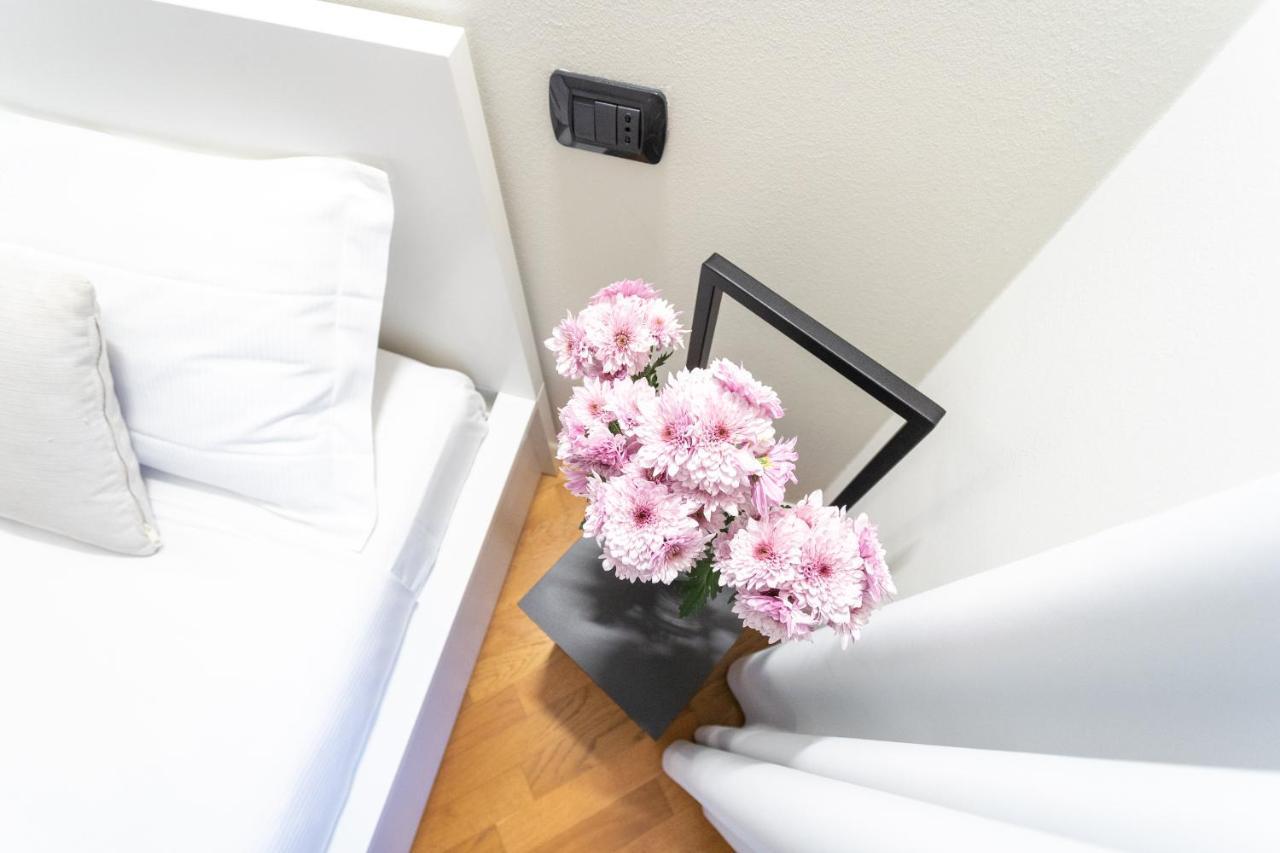White Flat In Como City Center By Rent All Комо Екстер'єр фото